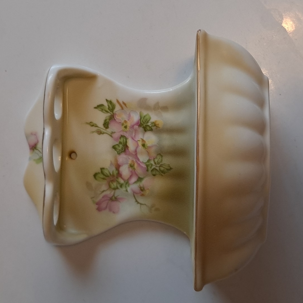 Toothbrush/Soap Holder - Picture 2 of 11